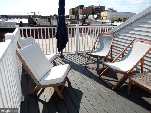 2423 Iseminger St, Philadelphia PA  19148-3517 exterior