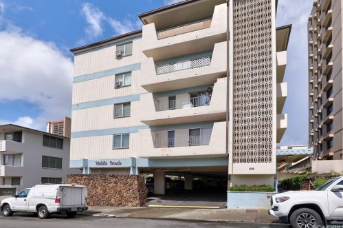 1642 Kewalo St, Honolulu HI 96822-3163 exterior