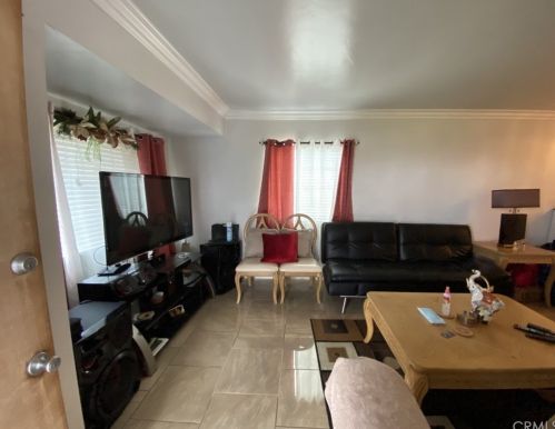 15209 Cornuta Ave, Bellflower CA 90706-4876 exterior