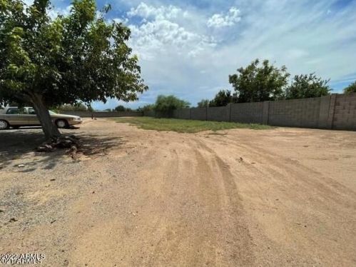 2731 Belmont Ave, Phoenix AZ 85020-4721 exterior