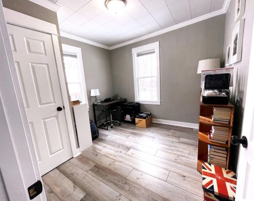 975 Evanston Ave, Meskegon MI  49442-4062 exterior