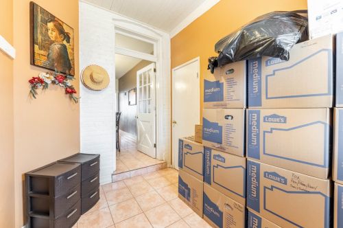 5643 California, Chicago IL 60659-4815 exterior