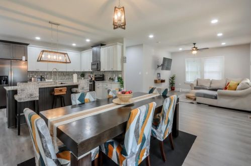 390 Holderness St, Atlanta GA 30310-1706 exterior