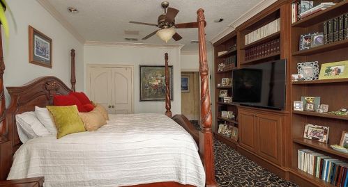 457 Edgewood Dr, Montgomery TX 77356-8407 exterior