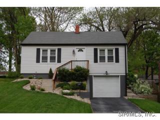 218 Adams St, Edwardsville, IL 62025-1808