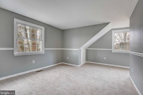 1064 Bell Ave, Glen Burnie MD 21060-6767 exterior