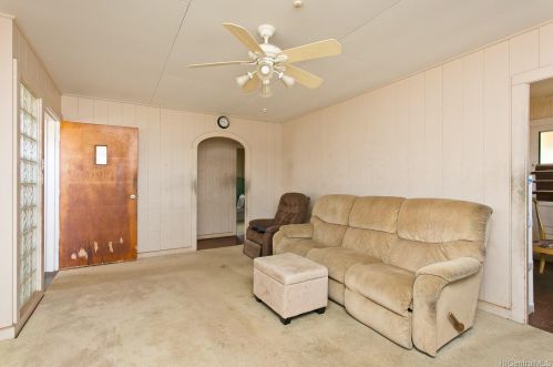 3437 Kepuhi St, Honolulu, HI 96815-4363