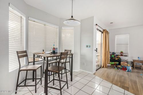 3044 Country Meadow Dr, Tucson AZ  85742-4855 exterior