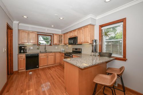 9508 Ctr St, Milwaukee WI 53222-4523 exterior