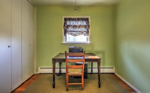 76 Boylston St, Milford CT 06461-2305 exterior