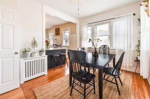 337 Jastram St, Providence RI 02908-4207 exterior