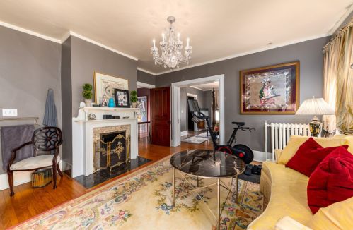 2597 Maryland Ave, Milwaukee WI 53211-3735 exterior