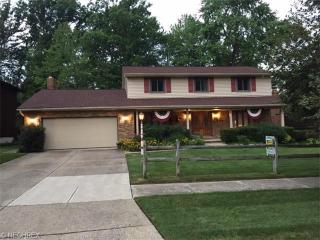 7508 Dogwood Ln, Cleveland, OH 44130-6134
