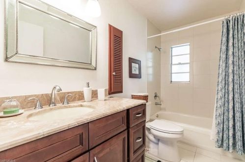 3770 25 Ave, Naples FL 34120-4367 exterior