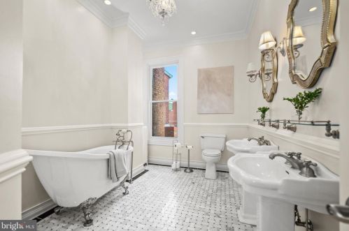 3522 13th St, Washington DC 20032-4422 exterior