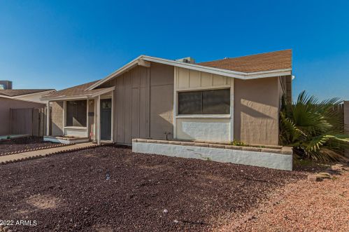 5222 41st Dr, Phoenix AZ  85019-2411 exterior