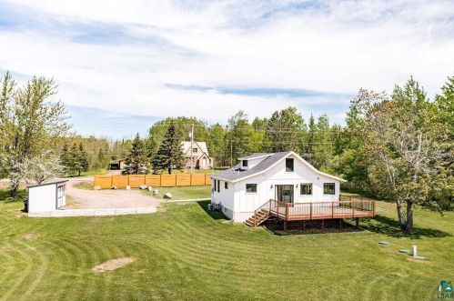 4074 Tischer Rd, Duluth MN 55803-1151 exterior