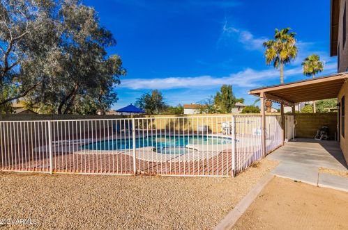 15802 37 Dr, Phoenix AZ 85029-1144 exterior