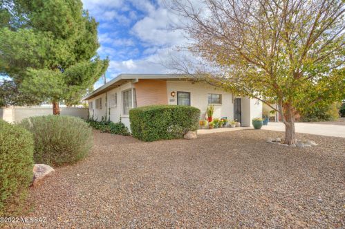 609 Rosemont Ave, Tucson, AZ 85711-4463