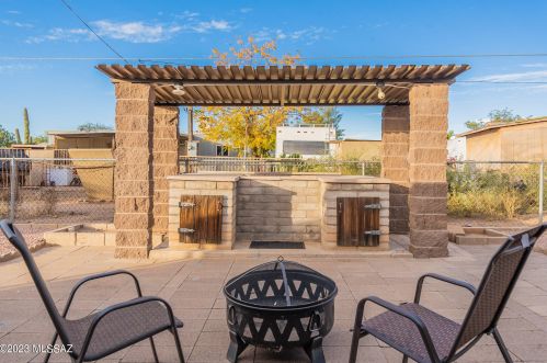 6852 Rocking Chair, Tucson AZ  85757-9504 exterior