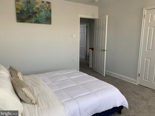 7149 Lynford St, Philadelphia PA 19149-1127 exterior