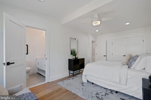 2410 37th St, Washington DC  20007-1835 exterior