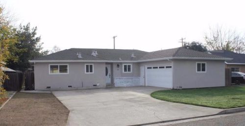 130 Wayside Dr, Turlock, CA 95380-3218