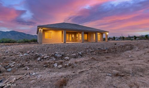 44829 3 St, Phoenix AZ 85004-2071 exterior