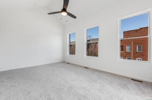 2867 Indiana Ave, Saint Louis MO 63118-2506 exterior