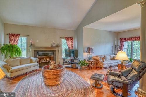 51 Bay Breeze Dr, Lewes DE 19958-2110 exterior