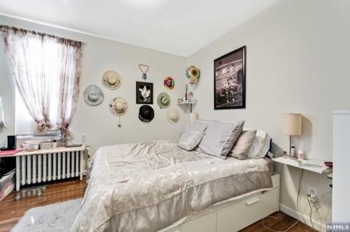 361 Jersey Ave, Fairview NJ 07022-1204 exterior