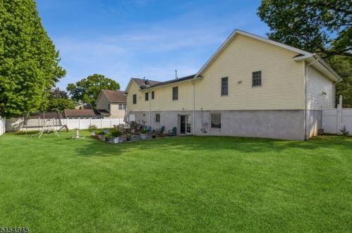 50 Diven St, Springfield NJ 07081-2814 exterior