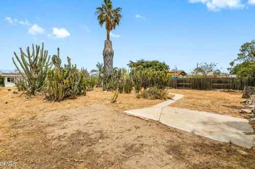 974 Orange Dr, Oxnard CA  93036-1834 exterior