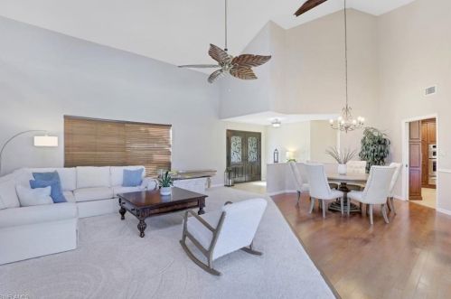 1915 Empress Ct, Naples FL 34110-8141 exterior