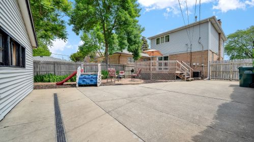 9114 Sawyer Ave, Chicago IL 60805-1640 exterior