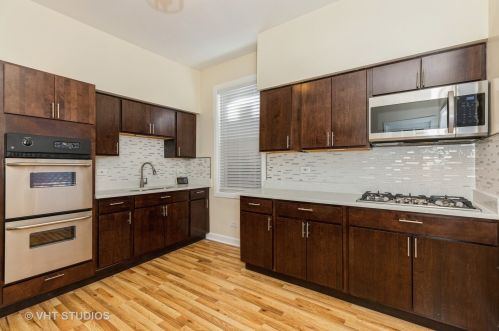 6734 Michigan Ave, Chicago IL  60637-3921 exterior