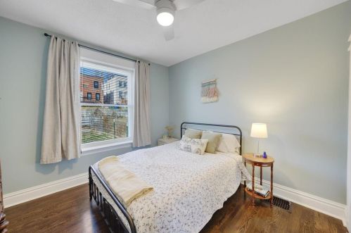 2011 Schaeffer Pl, Saint Louis MO 63139 exterior