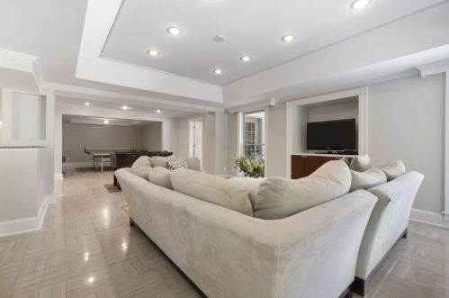 5625 Cross Gate Dr, Atlanta GA 30327-4815 exterior