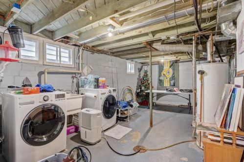 514 64, Milwaukee WI 53213-4050 exterior