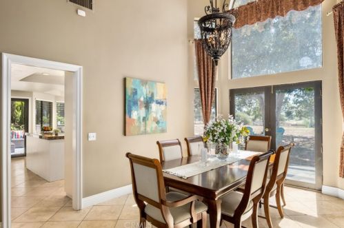 8079 Golden Star Ave, Riverside CA 92506-5710 exterior