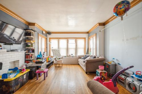 5023 Altgeld St, Chicago IL 60639-1903 exterior