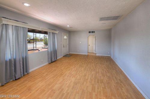 2711 Linden St, Tucson AZ 85719-3631 exterior