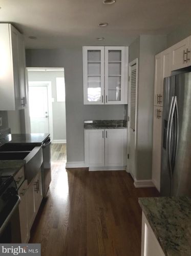 112 Baggett Pl, Alexandria VA  22314-2711 exterior