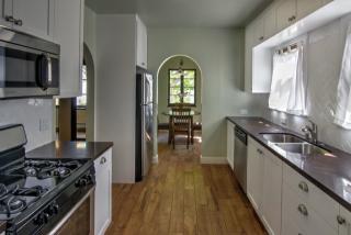 1219 Sycamore Ave, Los Angeles CA  90019-1534 exterior