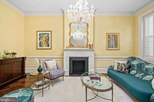 2108 Delancey St, Philadelphia PA 19103-6511 exterior