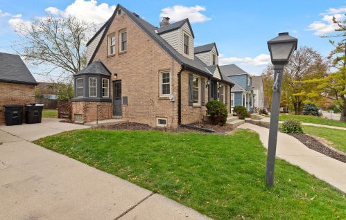 3431 45th St, Milwaukee WI  53216-3328 exterior