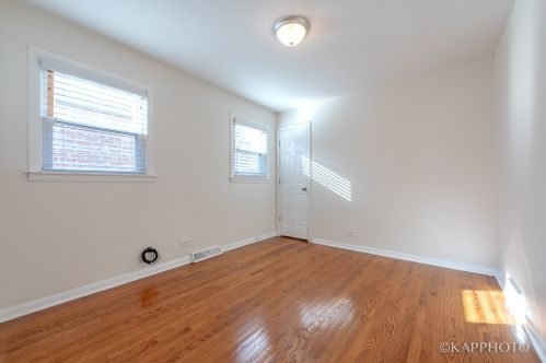 8351 Ln Salle St, Chicago IL 60628-7316 exterior