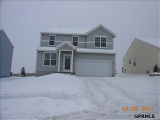 7713 106th St, Omaha, NE 68122-1526