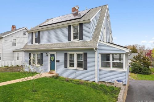 34 Silvermine Ave, Norwalk, CT 06850-2009