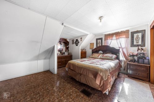 7754 Trumbull Ave, Chicago IL 60655-3538 exterior